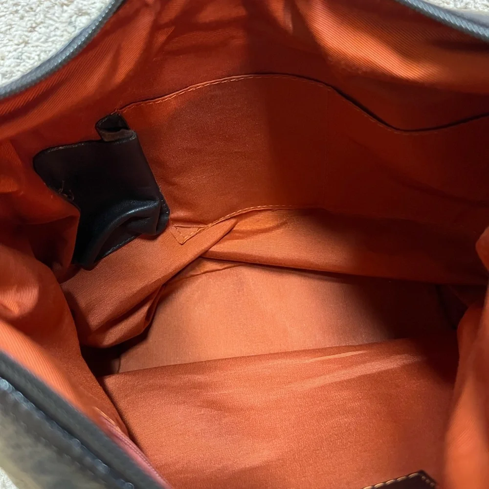 🆕 Donald J. Pliner Couture Elegant Brown Leather Hobo Bag - Picture 9 of 10